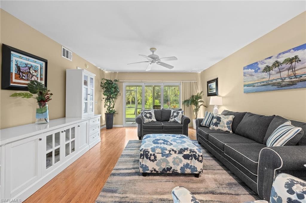 257 Robin Hood Cir #101, Naples