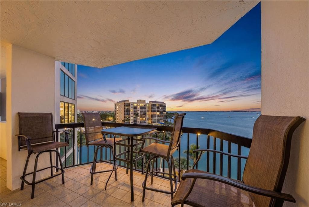 4265 Bay Beach Ln #522, Fort Myers Beach, photo 2