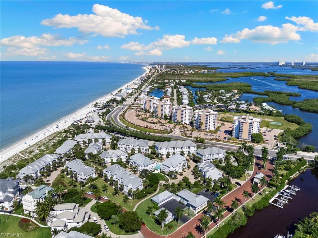 105 Barefoot Cir #24, Bonita Springs