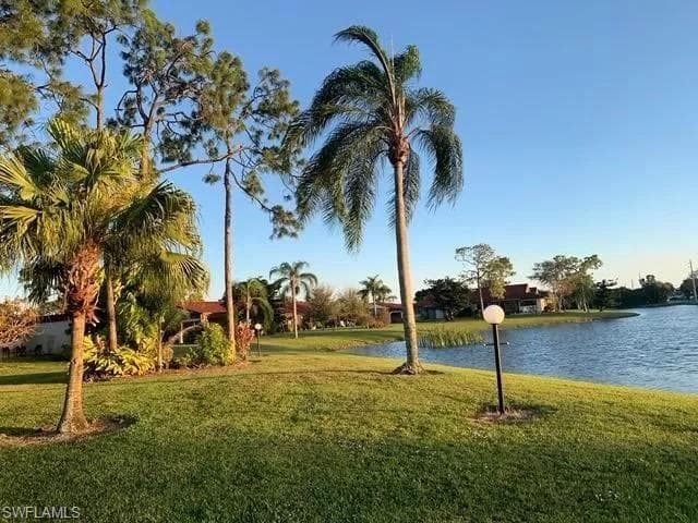 2037 Pine Isle Ln #2037, Naples