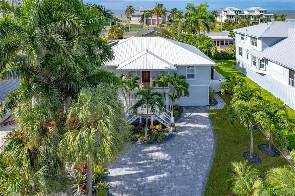 7842 Buccaneer Dr, Fort Myers Beach, photo 2