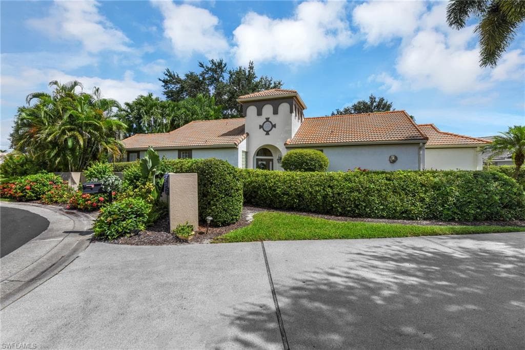 130 San Rafael Ln, Naples