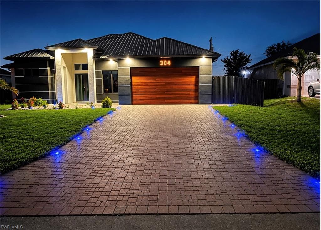 304 1st Ter, Cape Coral, photo 2