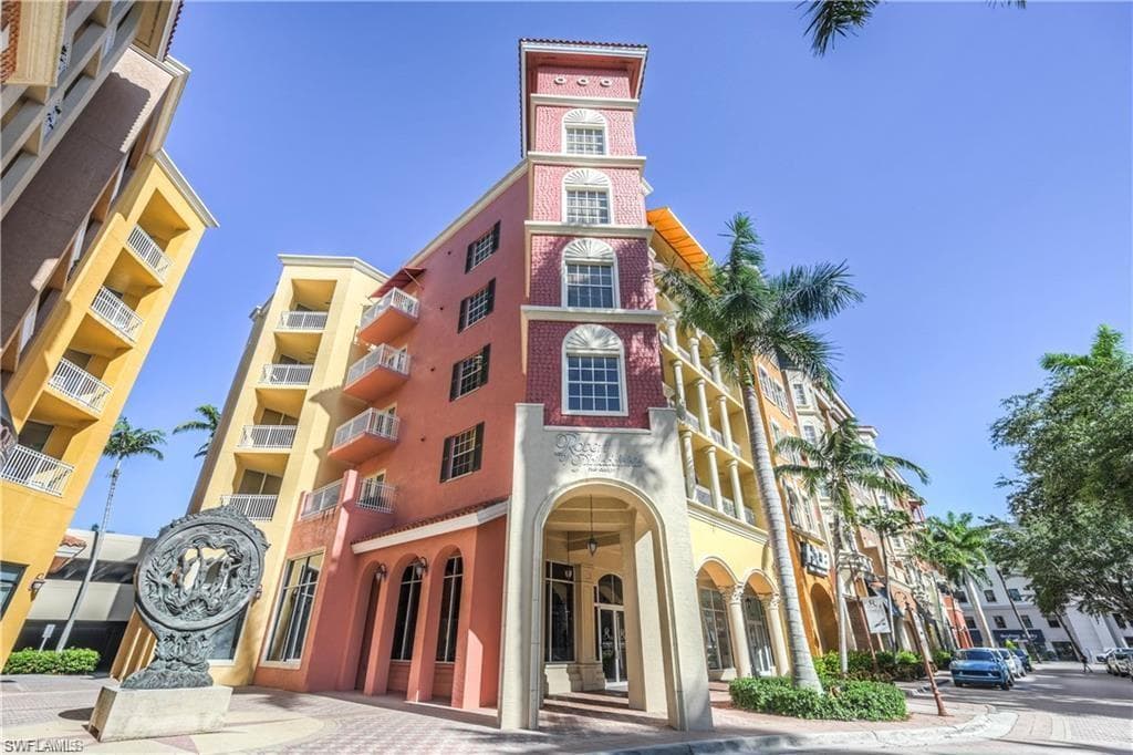 410 Bayfront Pl #2409, Naples
