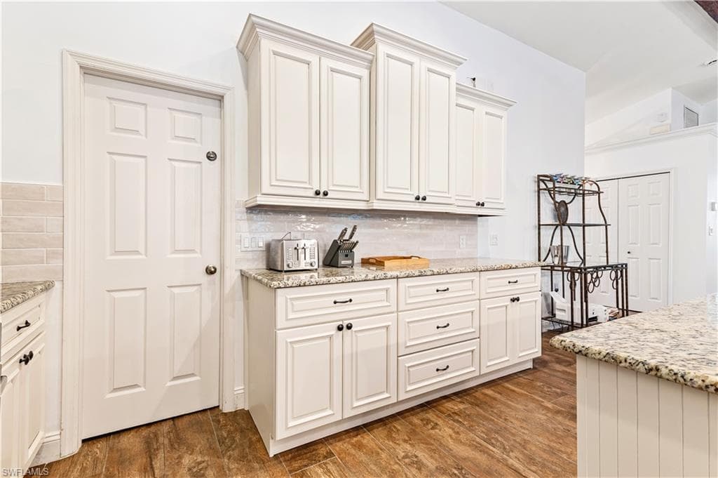 36 5th St, Bonita Springs, photo 2