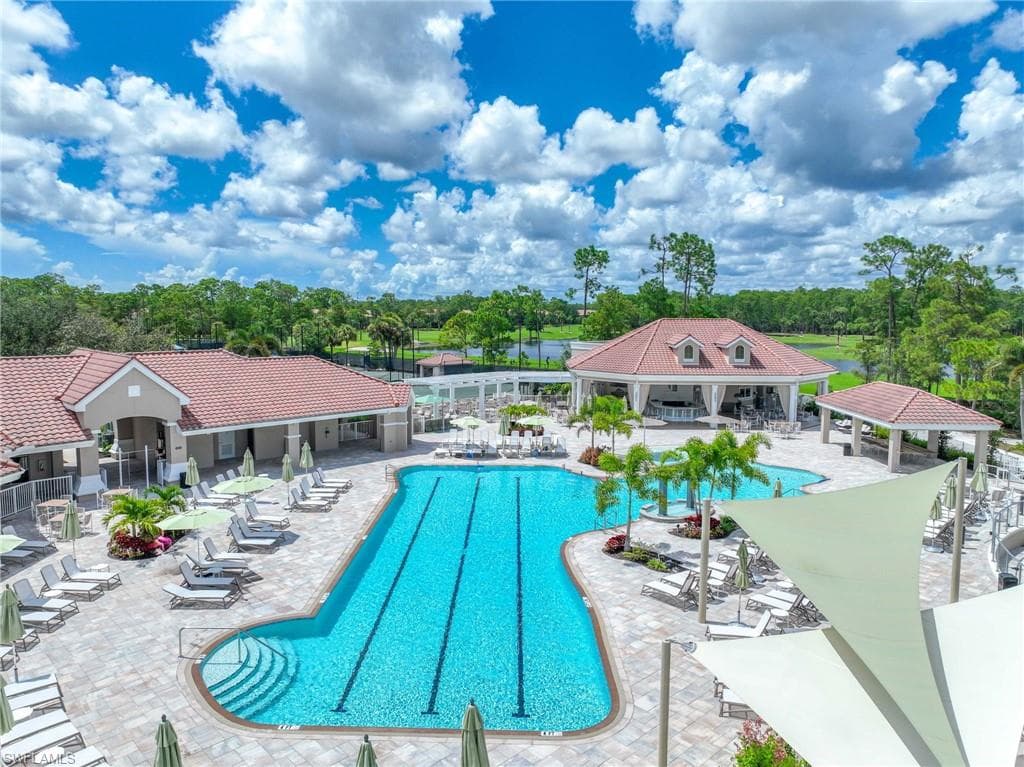 8239 Parkstone Pl #304, Naples