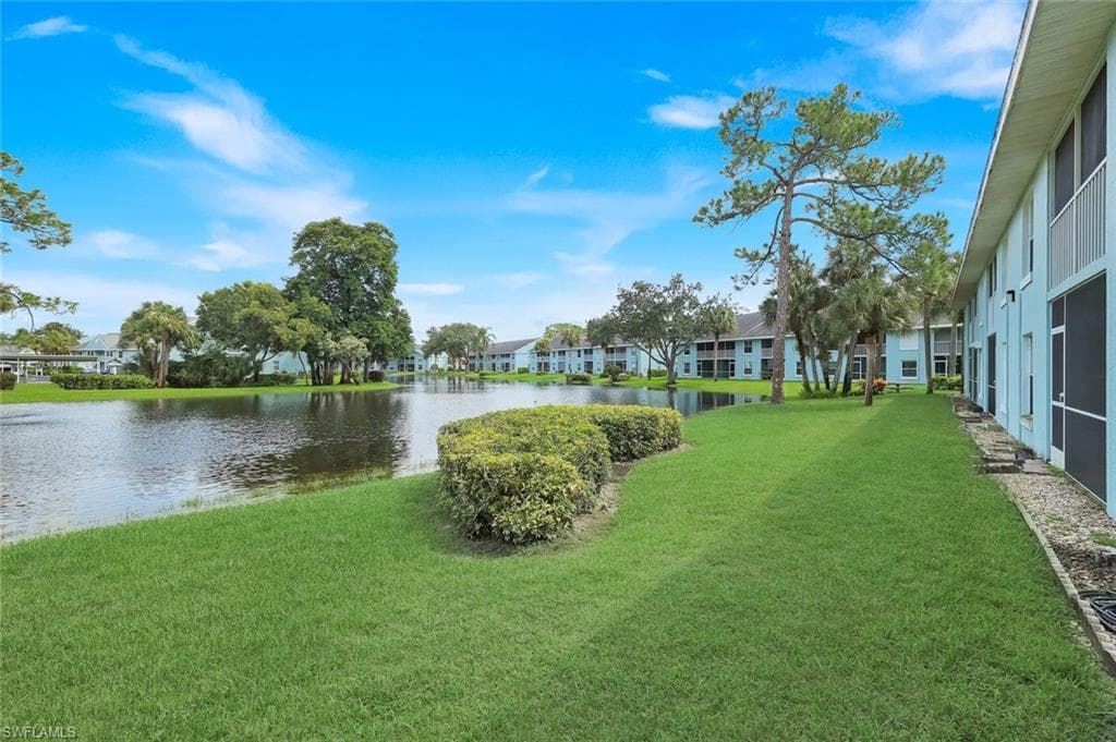 121 Wading Bird Cir #103, Naples