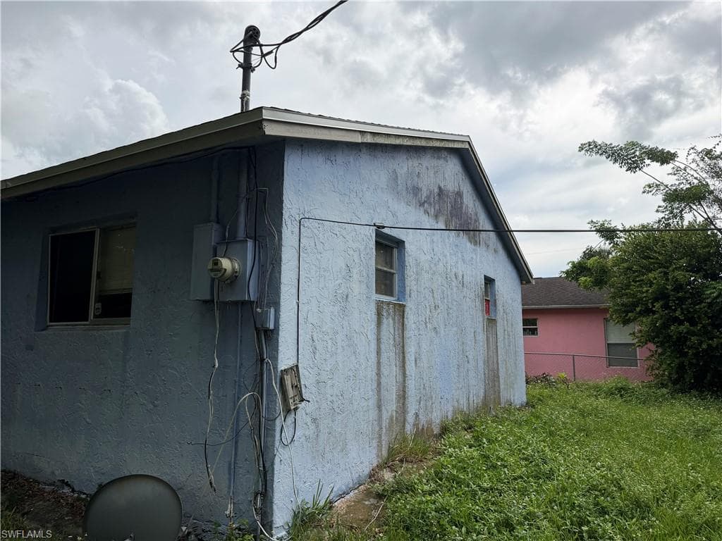 5205 Mitchell St, Naples, photo 2