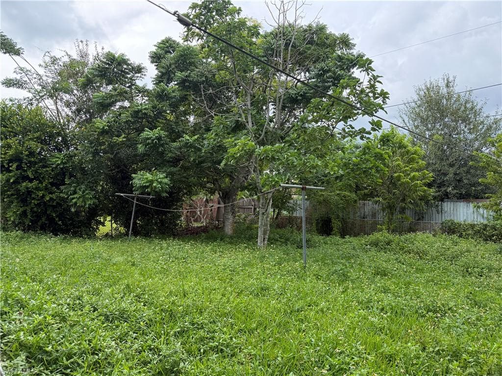 5205 Mitchell St, Naples, photo 3