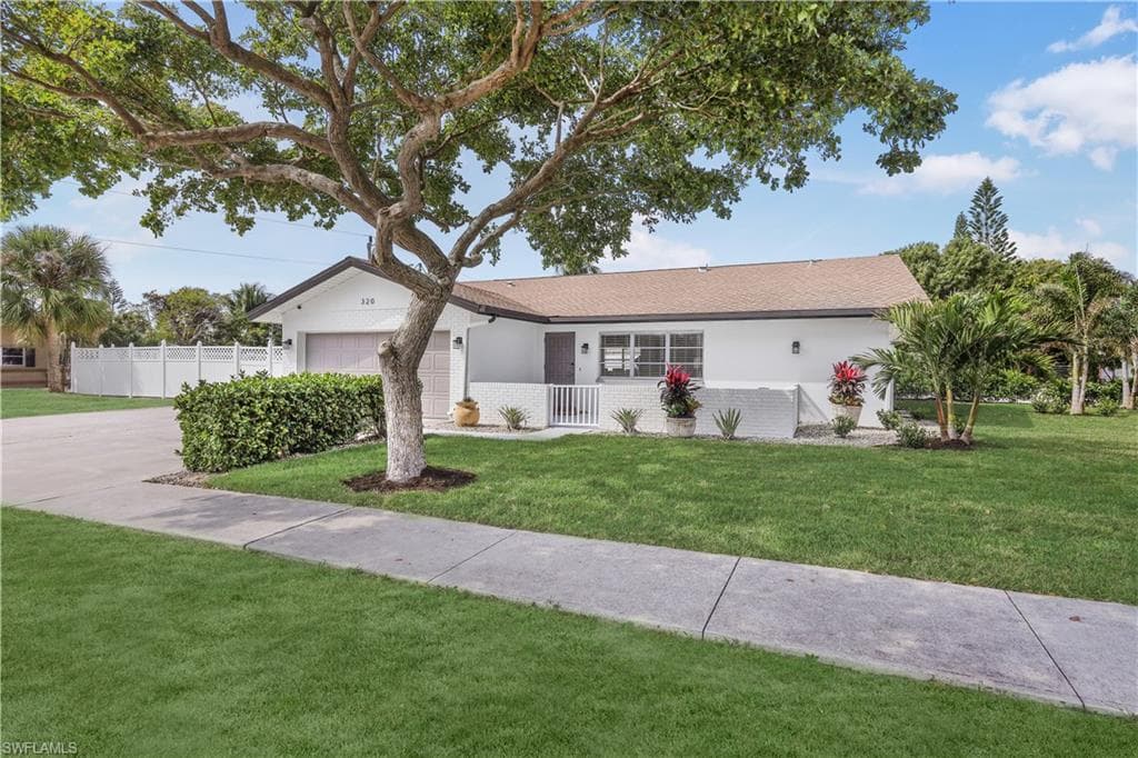 320 Marco Lake Dr, Marco Island