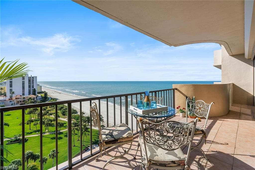 4001 Gulf Shore Blvd #1205, Naples
