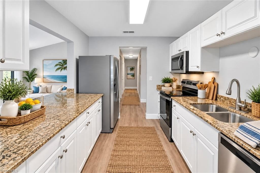 533 Landmark Dr, Naples, photo 3