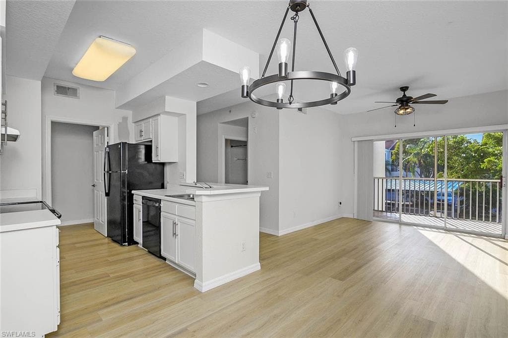 4630 Saint Croix Ln #824, Naples, photo 2