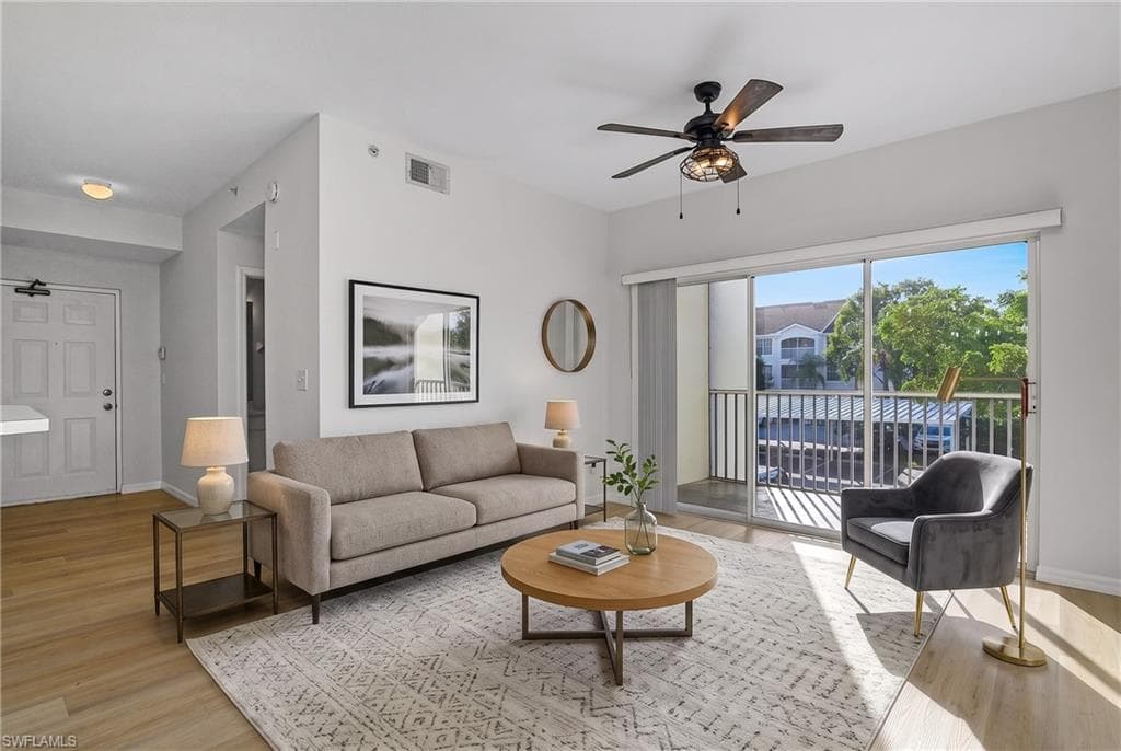 4630 Saint Croix Ln #824, Naples