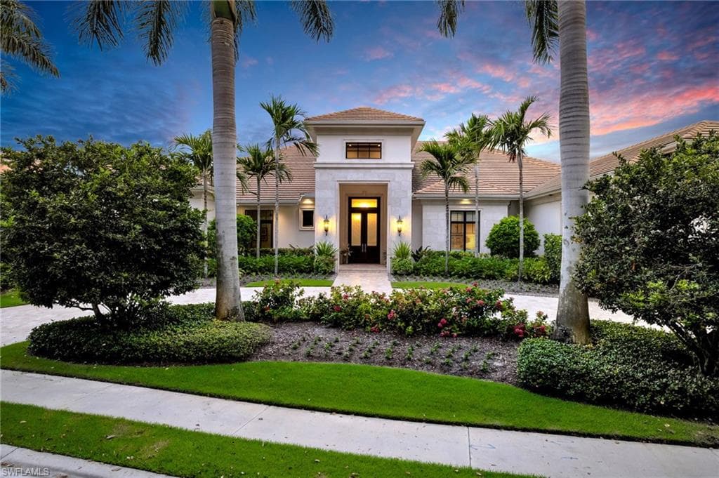 385 Colony Dr, Naples, photo 2