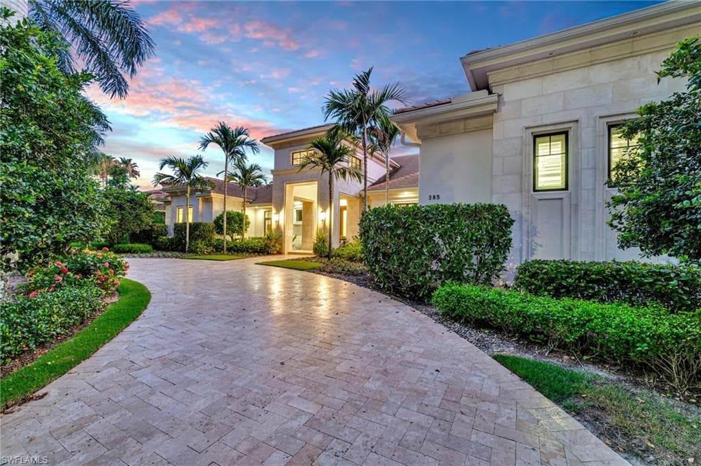 385 Colony Dr, Naples, photo 3