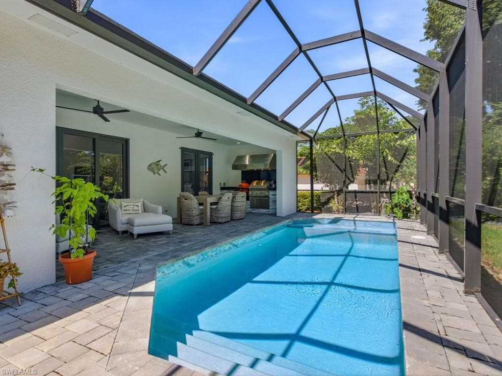 423 Barfield Dr, Marco Island, photo 2