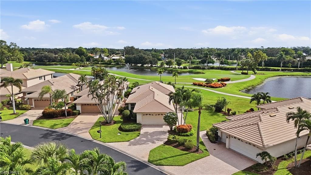 10391 Quail Crown Dr #34, Naples