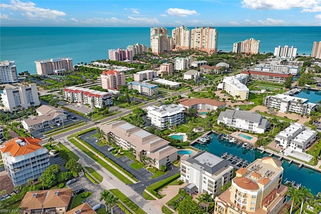 910 Panama Ct #302, Marco Island, photo 2