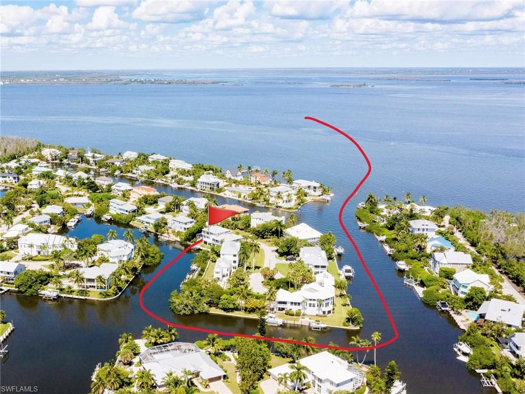 1503 Angel Dr, Sanibel, photo 3