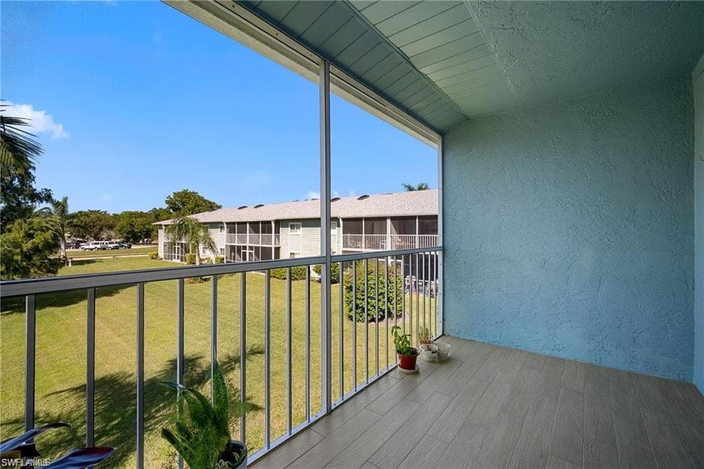 144 Cypress Way #707, Naples, photo 3