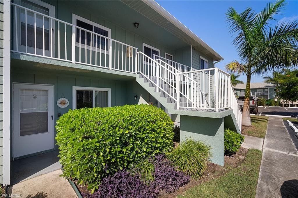 144 Cypress Way #707, Naples