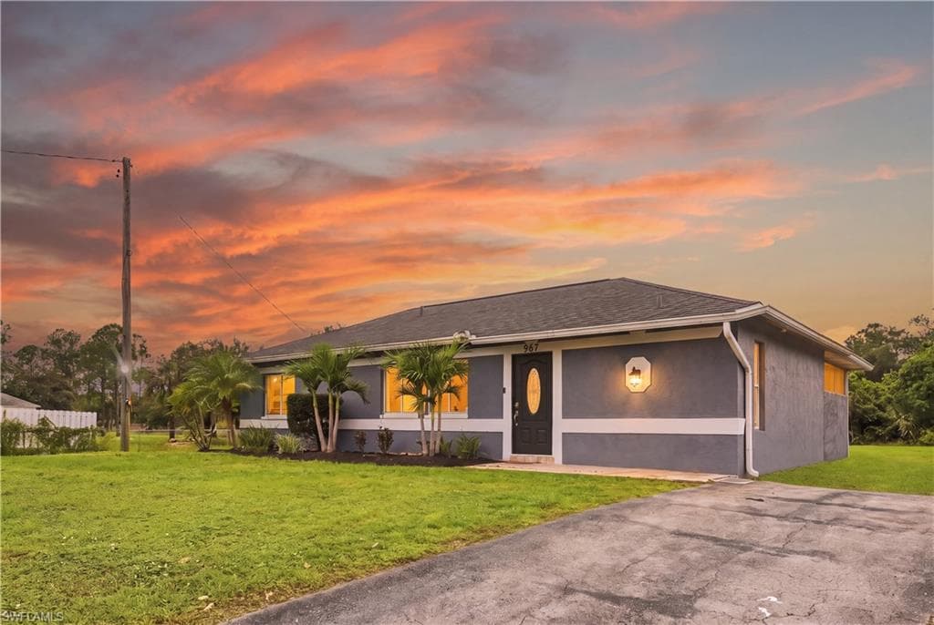 2735 29th Ave, Naples