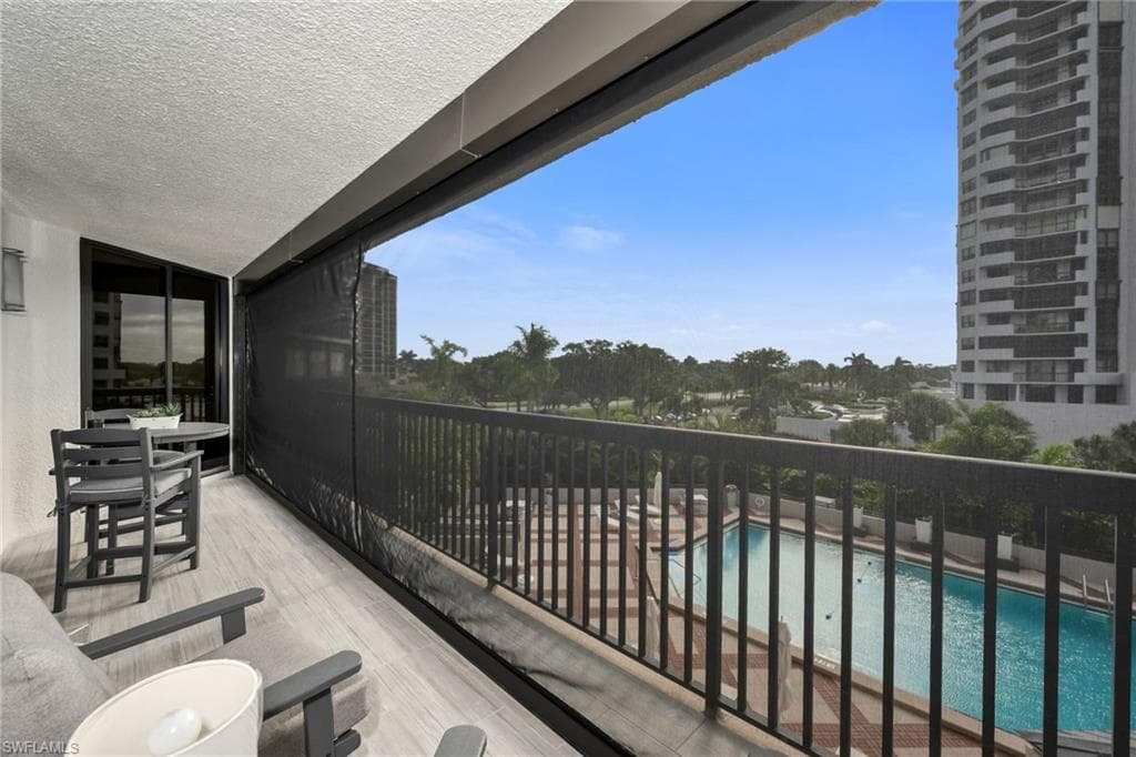 6075 Pelican Bay Blvd #303, Naples, photo 3