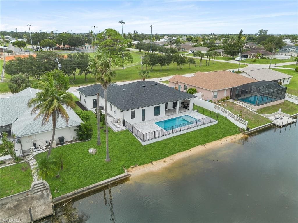 630 15th St, Cape Coral, photo 3