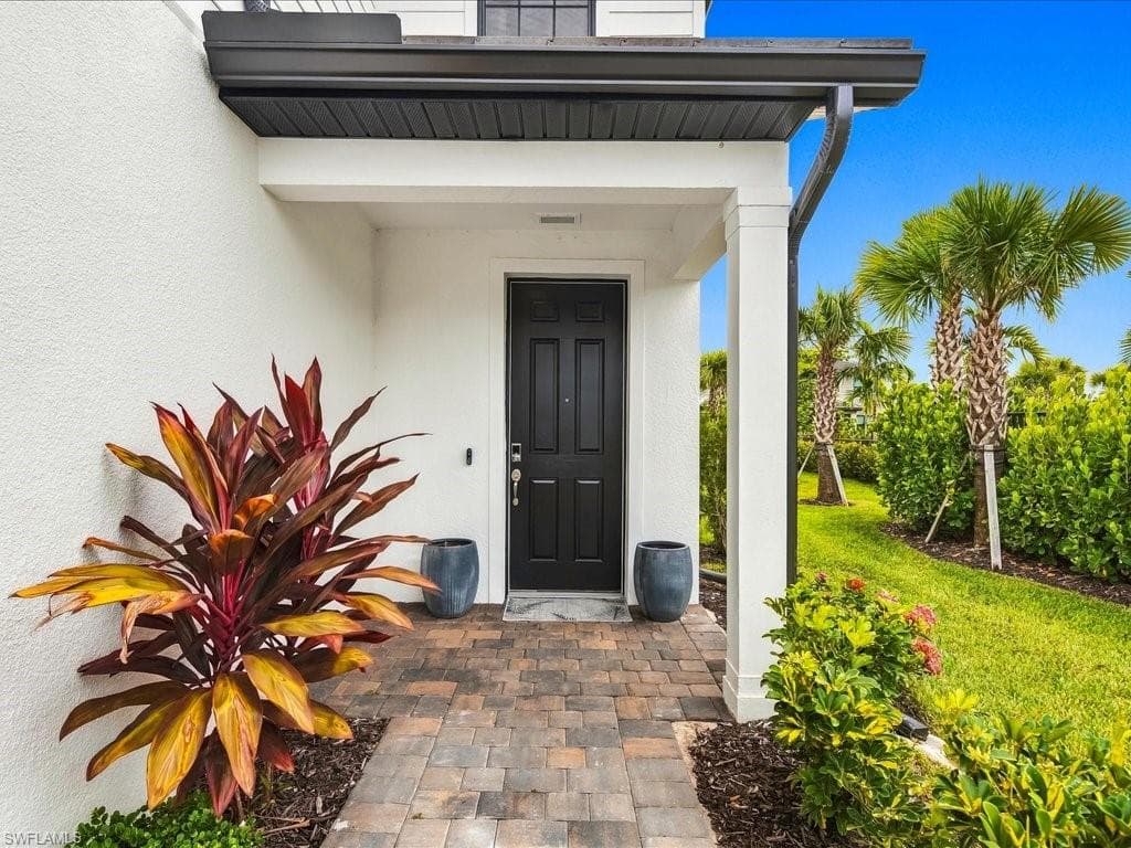 25037 Surf Haven Ln, Bonita Springs, photo 3
