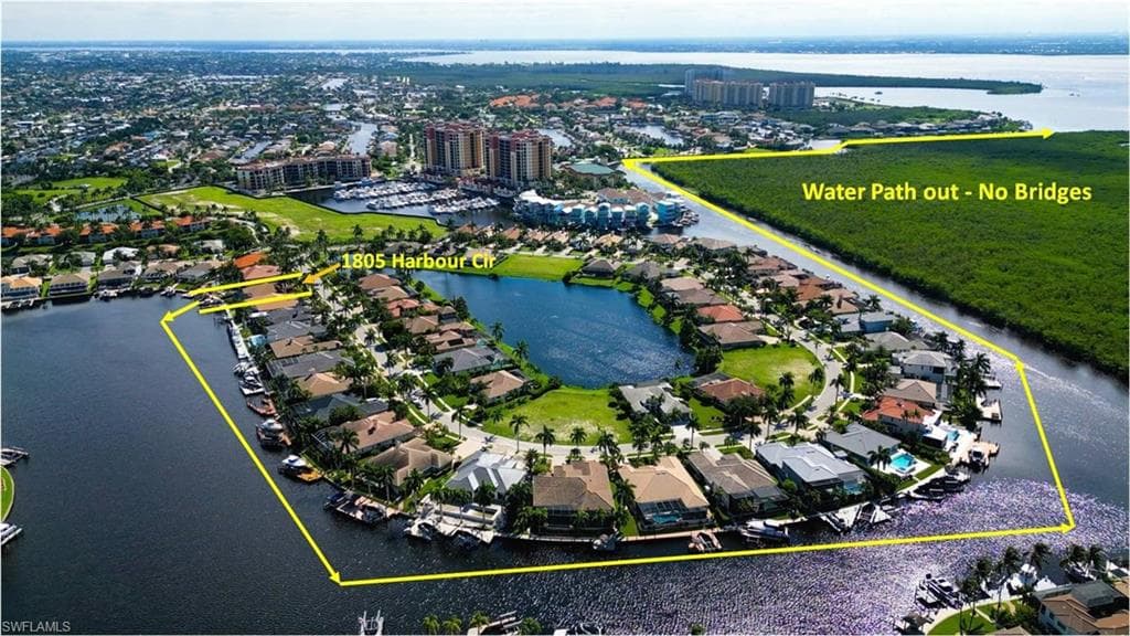 1805 Harbour Cir, Cape Coral, photo 3