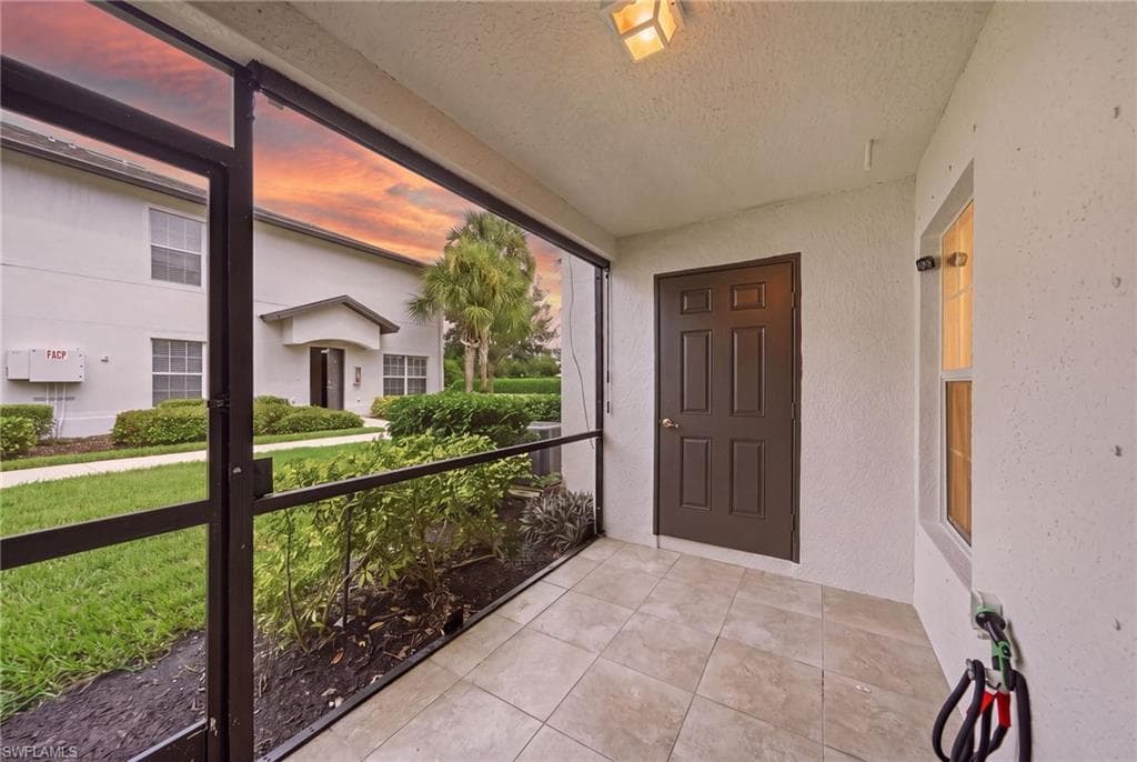9097 Gervais Cir #1808, Naples, photo 2