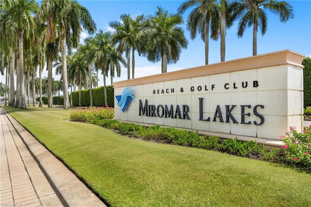 10015 Valiant Ct #102, Miromar Lakes
