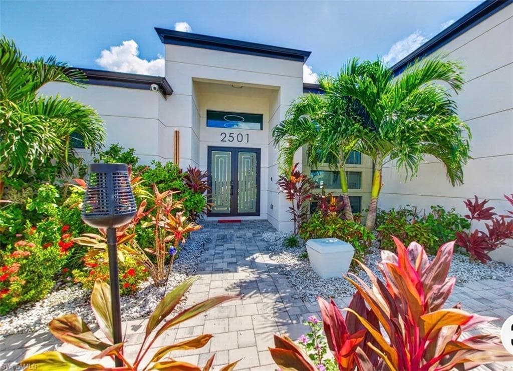 2501 23rd Pl, Cape Coral