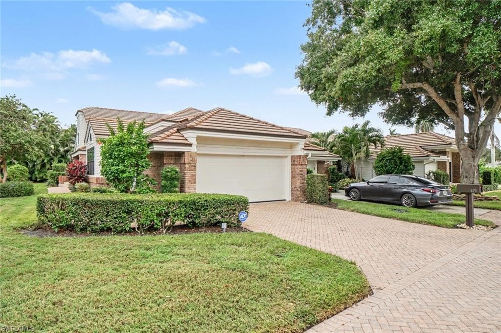 579 Park Shore Dr #i1, Naples, photo 3