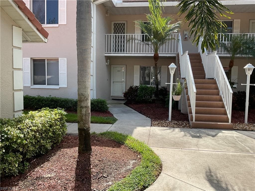 6740 Dennis Cir #103, Naples, photo 2