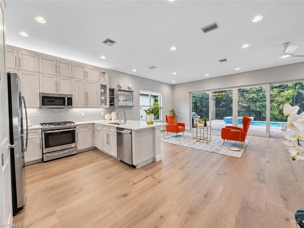 11331 Jacaranda Dr, Naples, photo 3