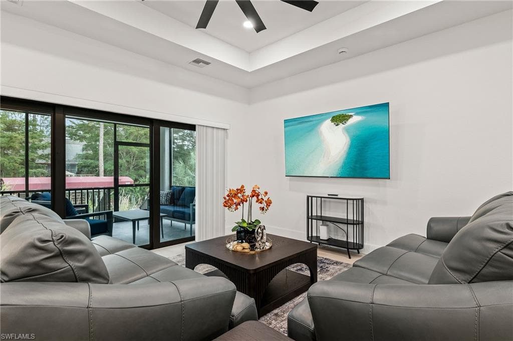 27071 Holly Ln, Bonita Springs, photo 3