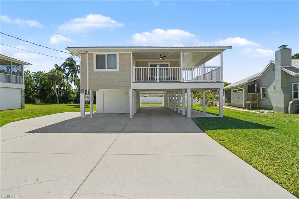 942 Prescott St, Fort Myers Beach, photo 2