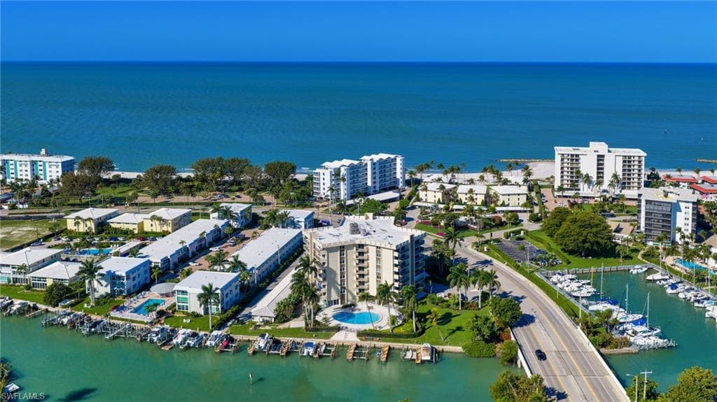 2150 Gulf Shore Blvd #609, Naples