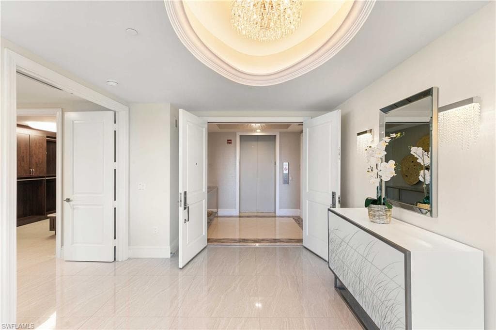13665 Vanderbilt Dr #701, Naples, photo 3