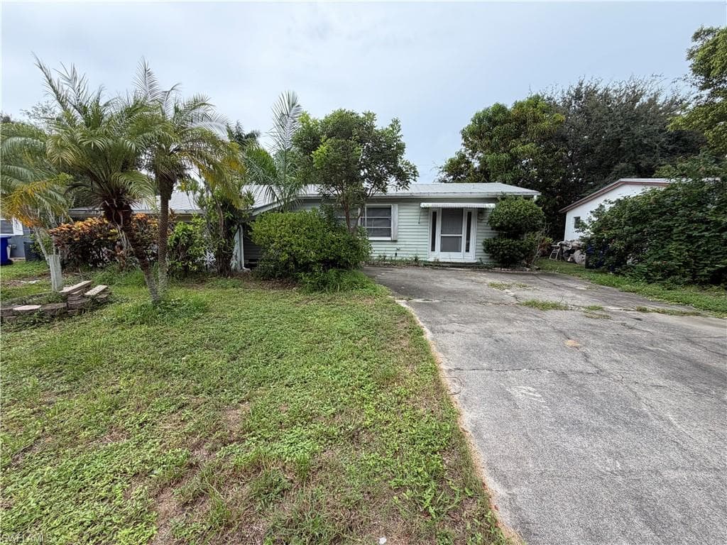 1030 22nd Ave, Naples