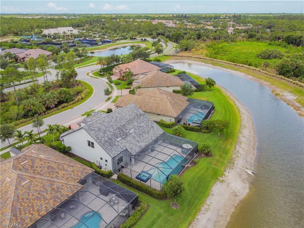 7247 Clamshell Ln, Winding Cypress
