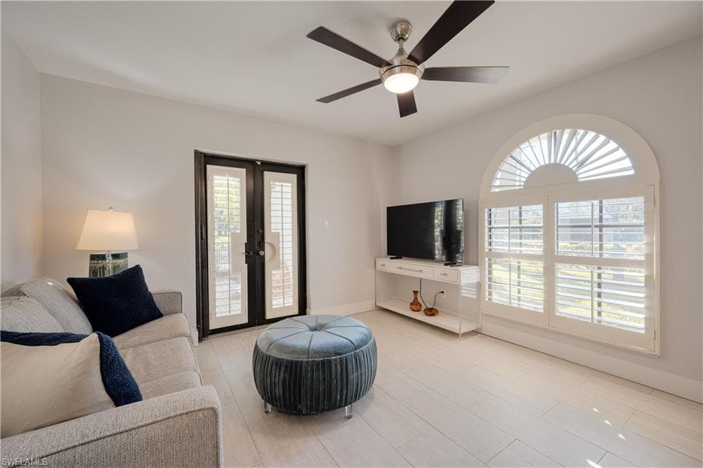 655 8th Ave #3, Naples, photo 2