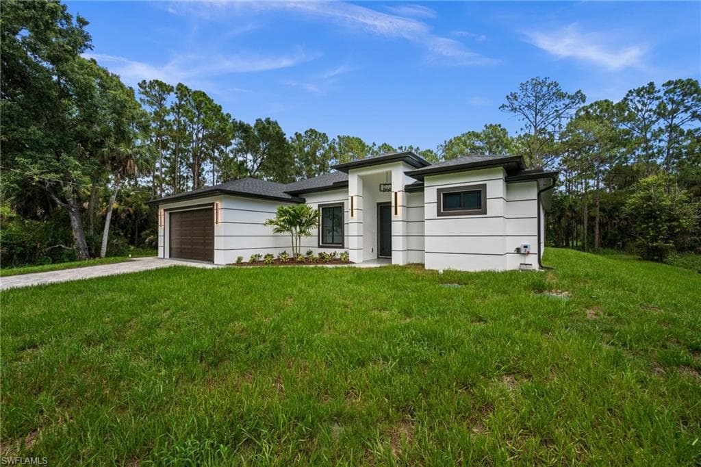 616 Prospect Ave, Lehigh Acres, photo 3