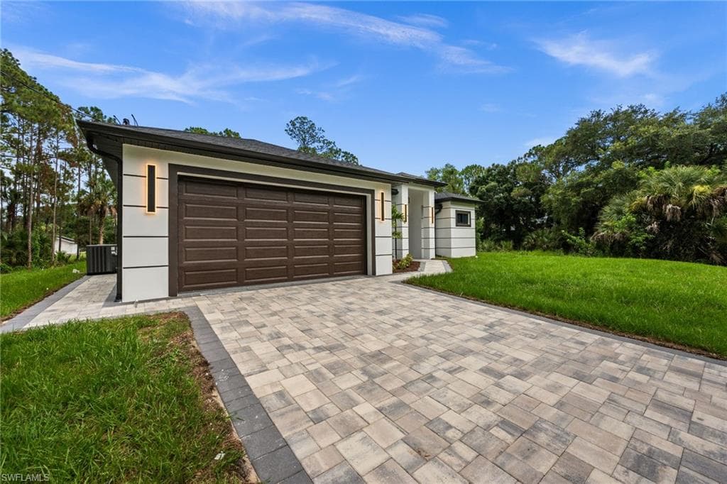 616 Prospect Ave, Lehigh Acres