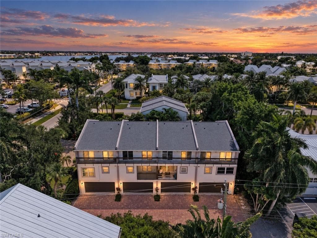 995 9th Ave #5, Naples, photo 2
