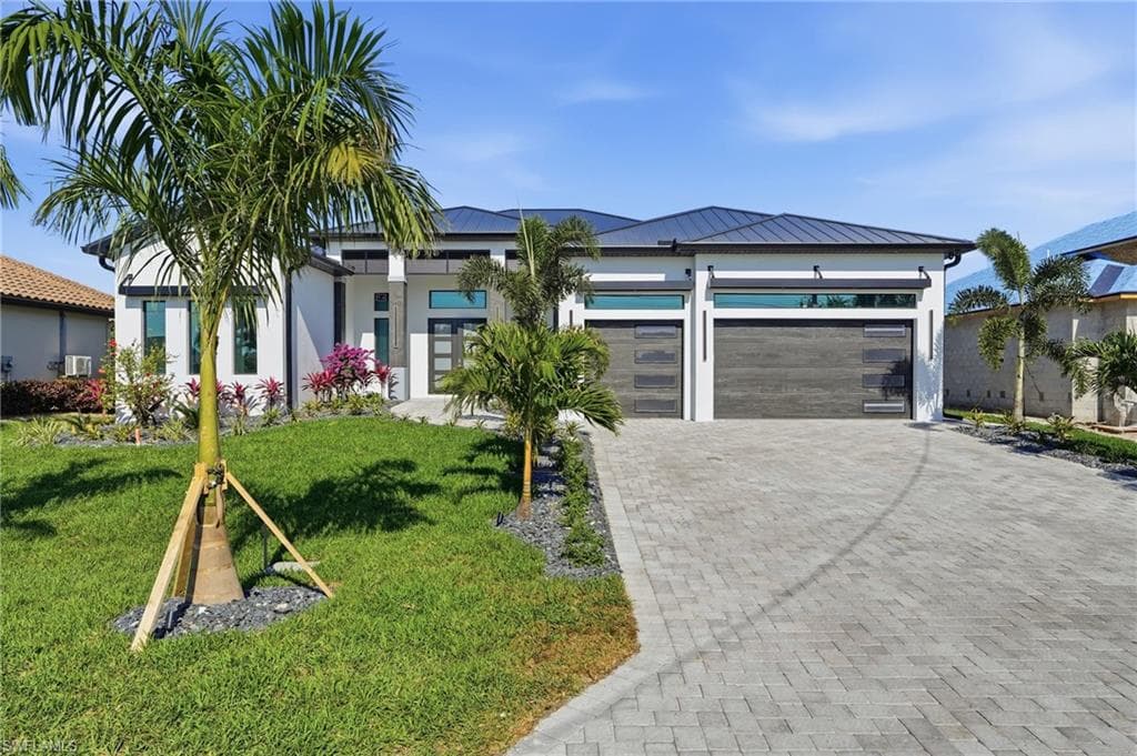 2819 40th St, Cape Coral