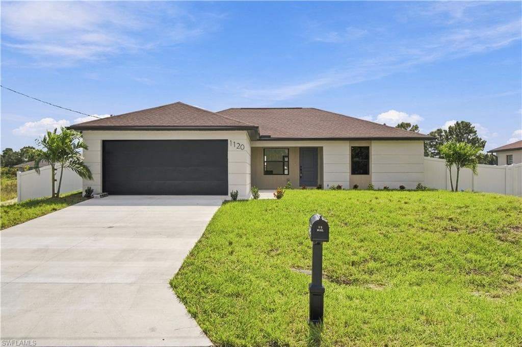 1120 Fontana St, Lehigh Acres