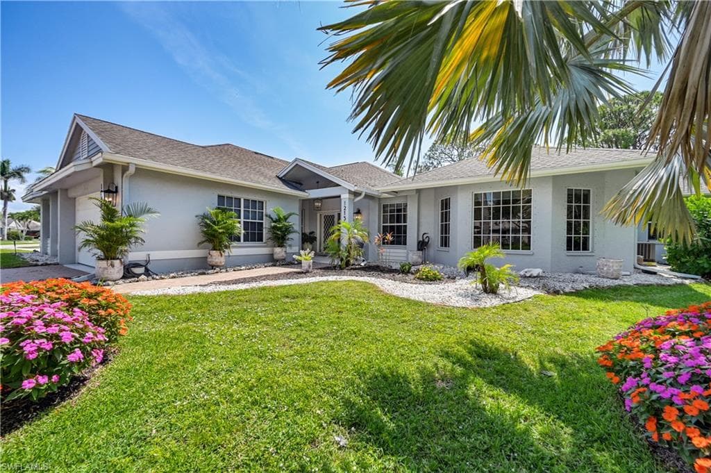 1215 Imperial Dr #60, Naples